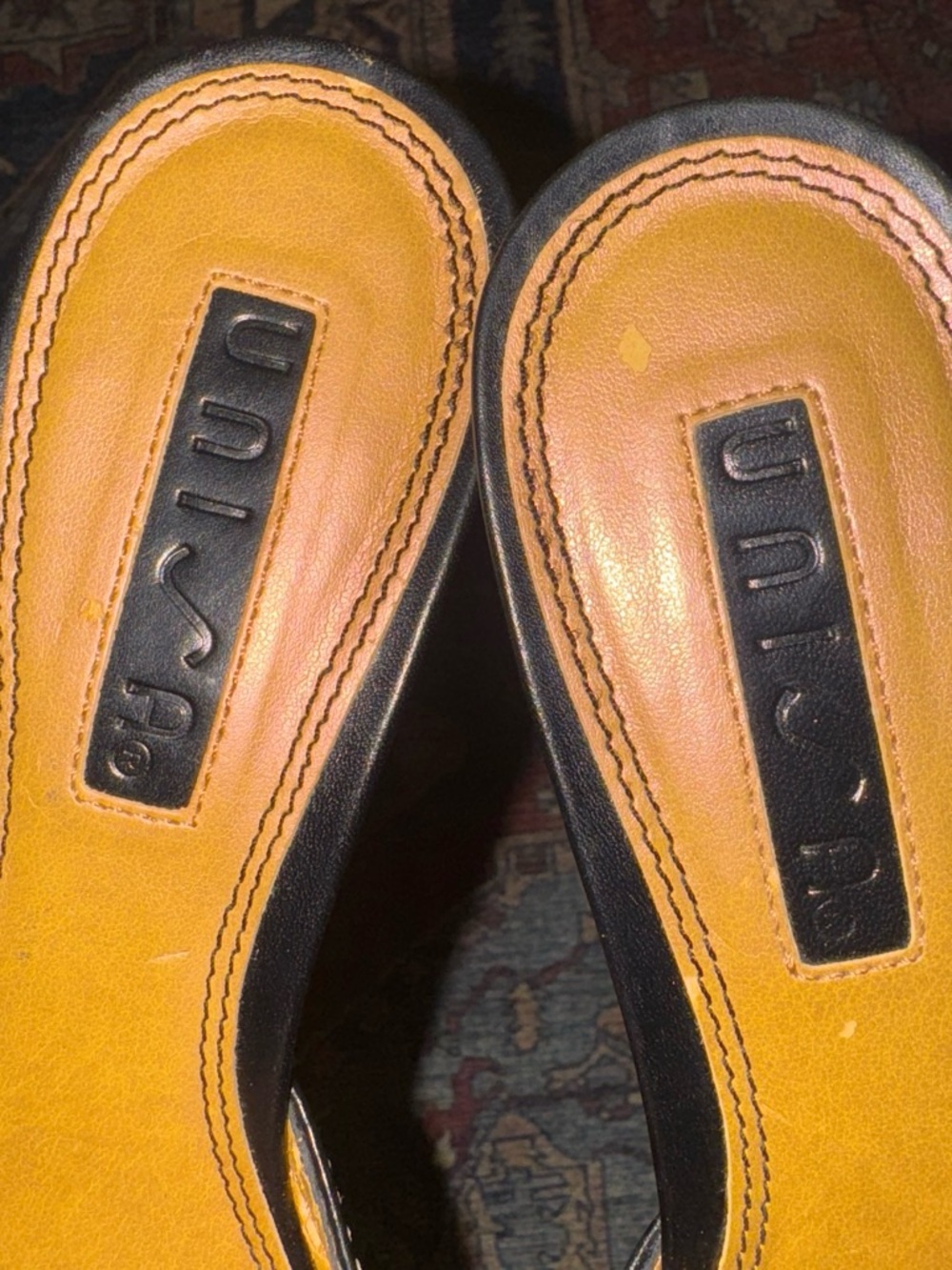 Y2k Black leather kitten heels with gold buckle detail - Picture 5 of 5